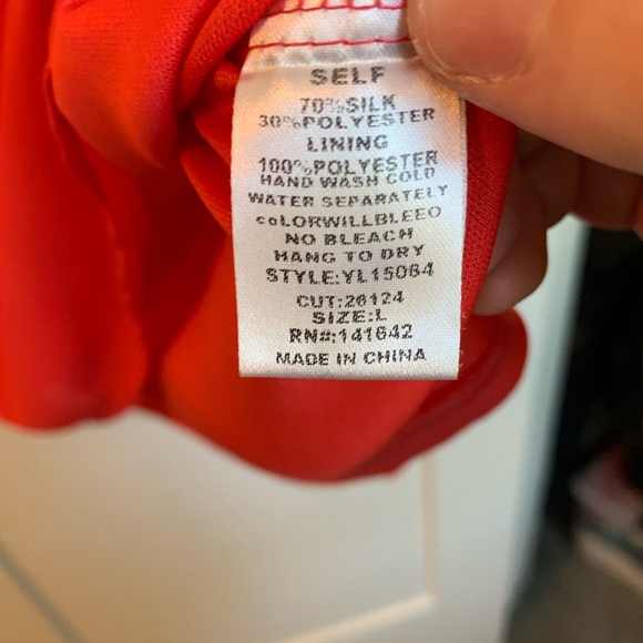 Fabrik chiffon dress with keyhole in back - Picture 7 of 8